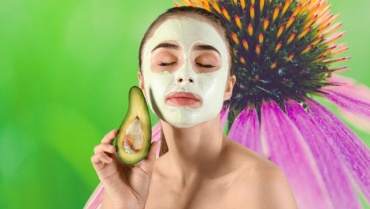 DIY Avocado Face Mask For Tighter, Lifted Skin – Try These Now!